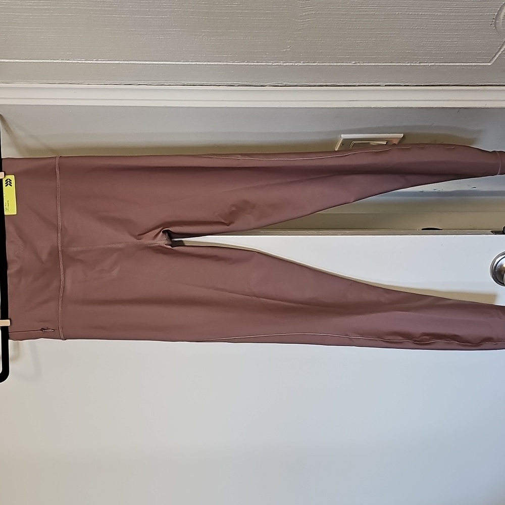 NWT All In Motion UPF 50+ Workout Set Light Brown XS - Picture 9 of 15